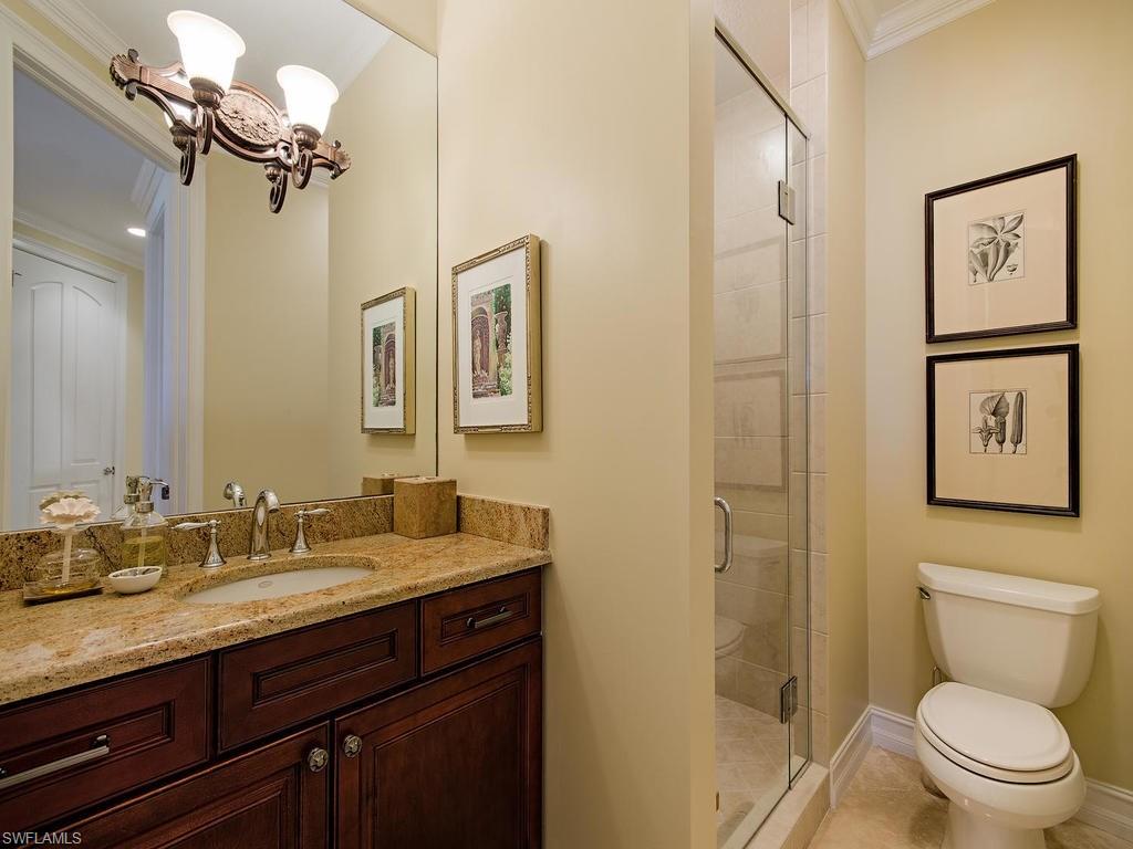 THE COLONNADE ON 5TH - Residential