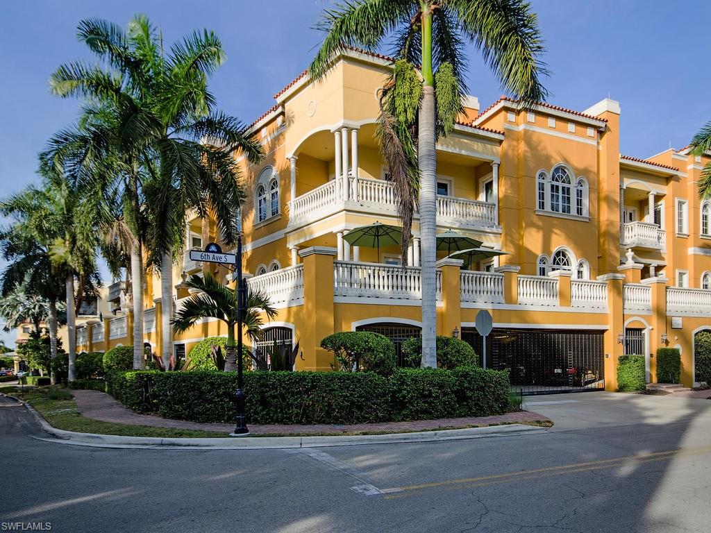 THE COLONNADE ON 5TH - Residential