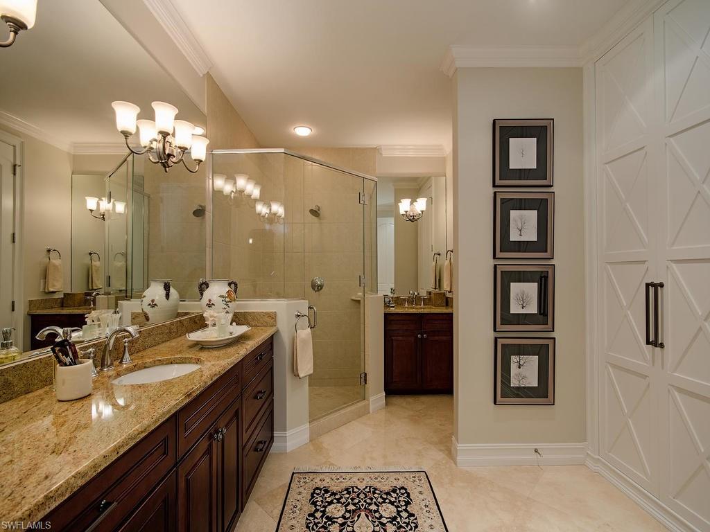 THE COLONNADE ON 5TH - Residential