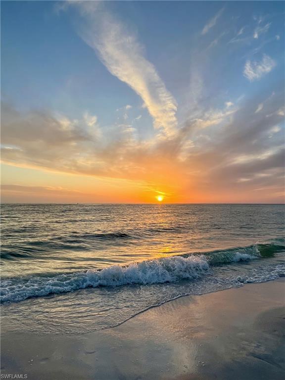 BEACHWALK GARDENS - Residential