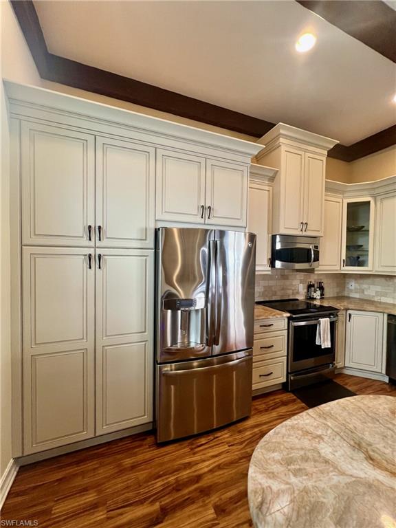 BEACHWALK GARDENS - Residential