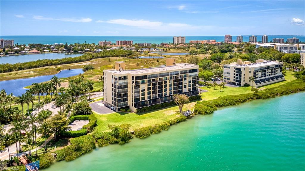 THE PALMS OF BAY BEACH - Residential