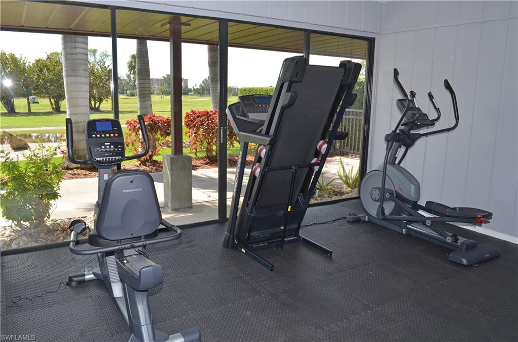 THE PALMS OF BAY BEACH - Residential