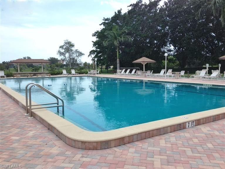 THE PALMS OF BAY BEACH - Residential