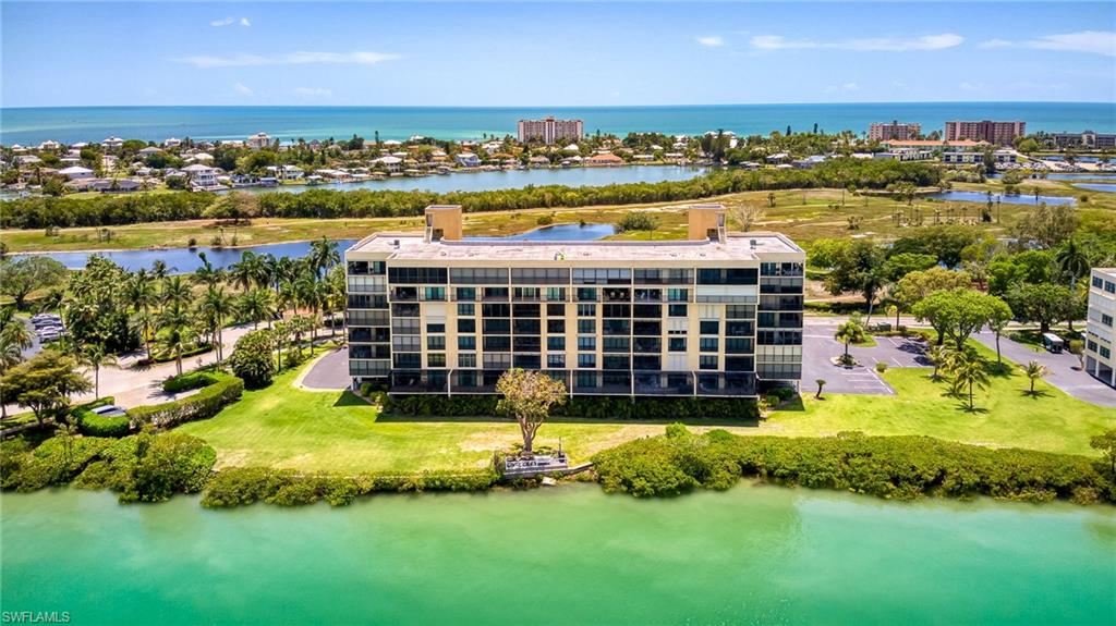 THE PALMS OF BAY BEACH - Residential