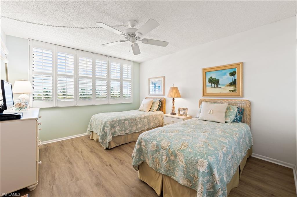 THE PALMS OF BAY BEACH - Residential