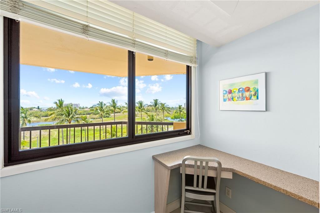 THE PALMS OF BAY BEACH - Residential