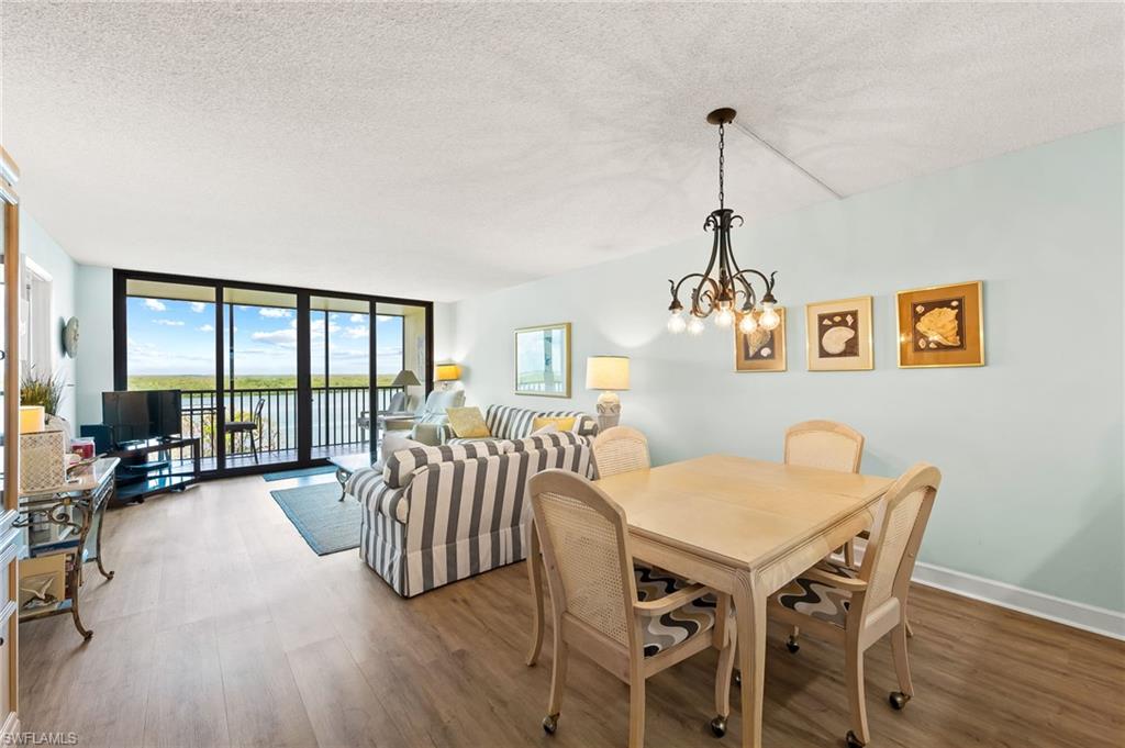 THE PALMS OF BAY BEACH - Residential