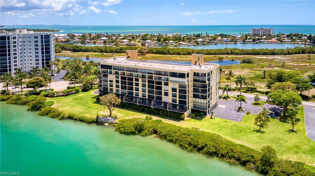 THE PALMS OF BAY BEACH - Residential