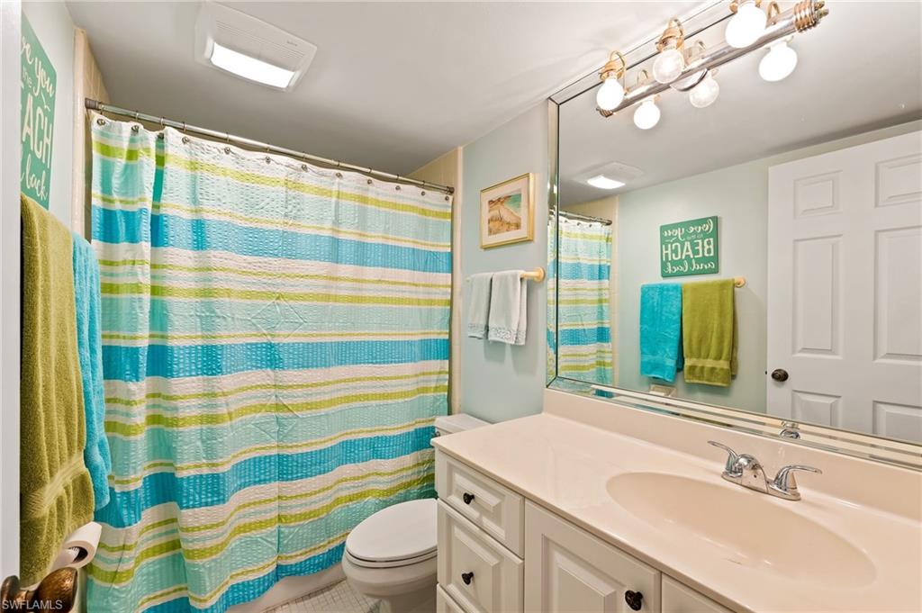 THE PALMS OF BAY BEACH - Residential