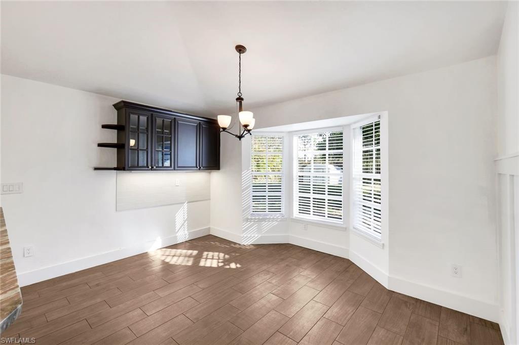 COLONIAL PINES - Residential