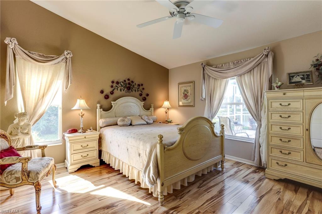 IBIS COVE - Residential