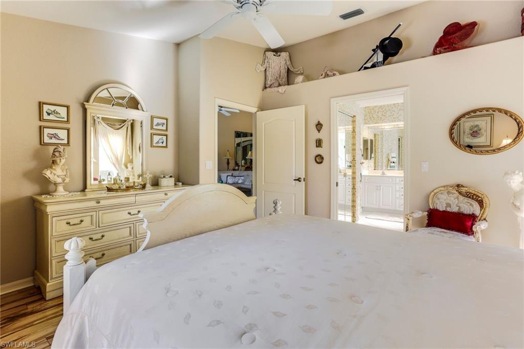 IBIS COVE - Residential