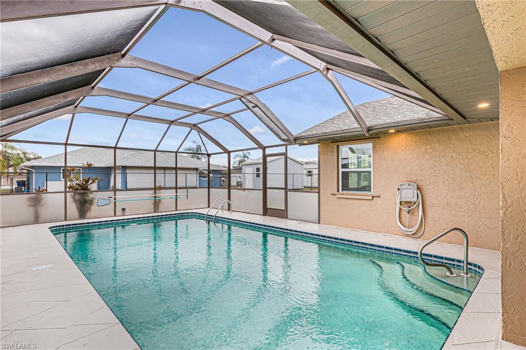 COVINGTON MEAD - Residential