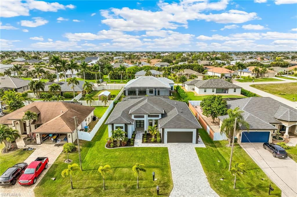 CAPE CORAL - Residential