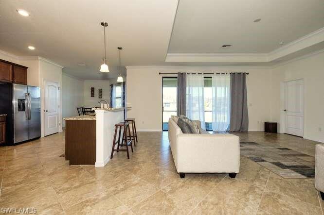 PORTICO - Residential