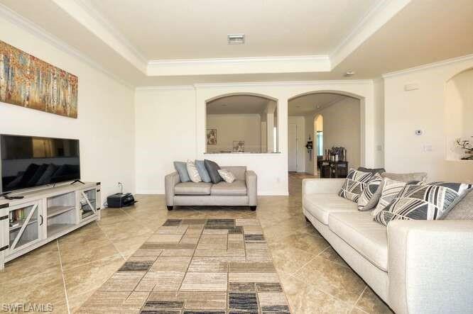 PORTICO - Residential