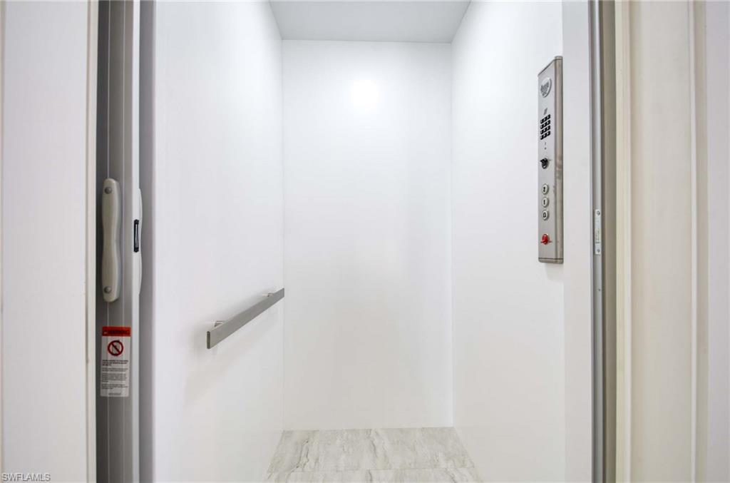 MARCO BEACH - Residential