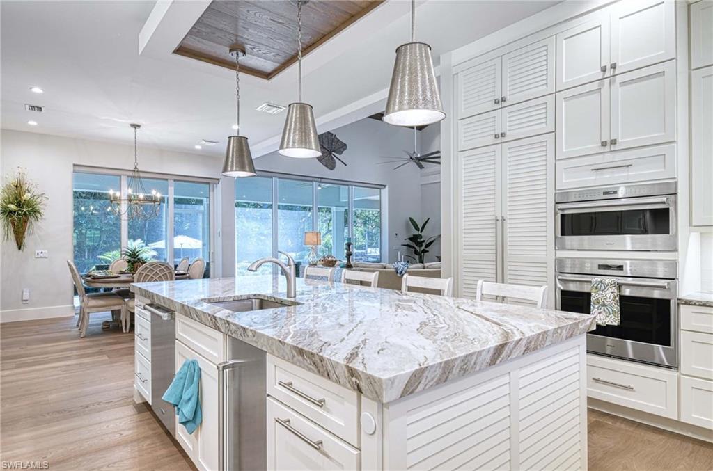 MARCO BEACH - Residential