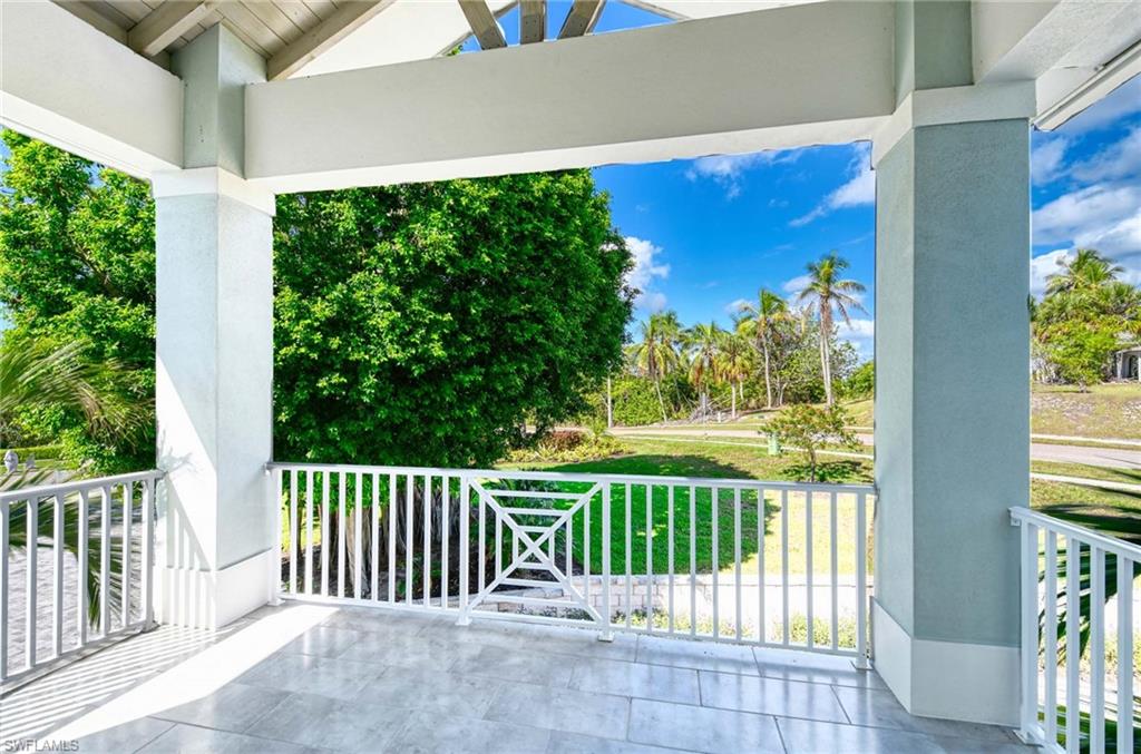 MARCO BEACH - Residential