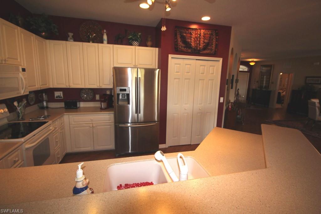 HERONS GLEN - Residential