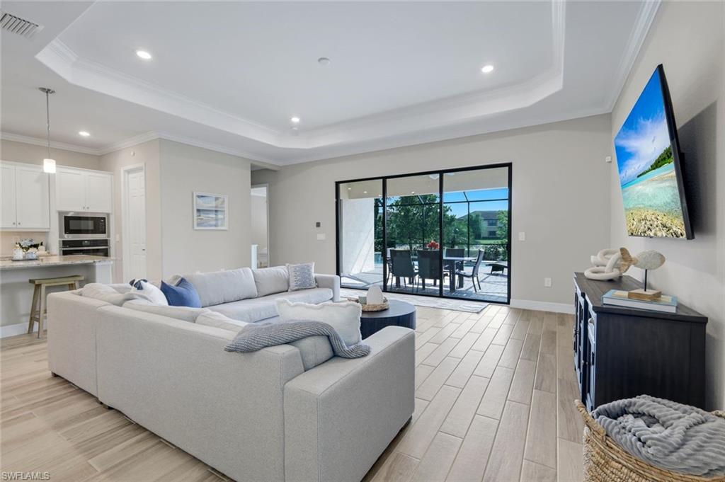 BONITA NATIONAL GOLF AND COUNTRY CLUB - Residential