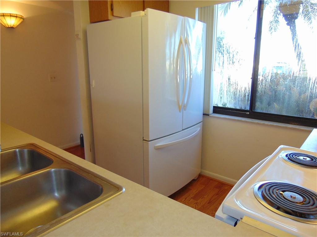 GOLF VIEW MANOR CONDO - Residential