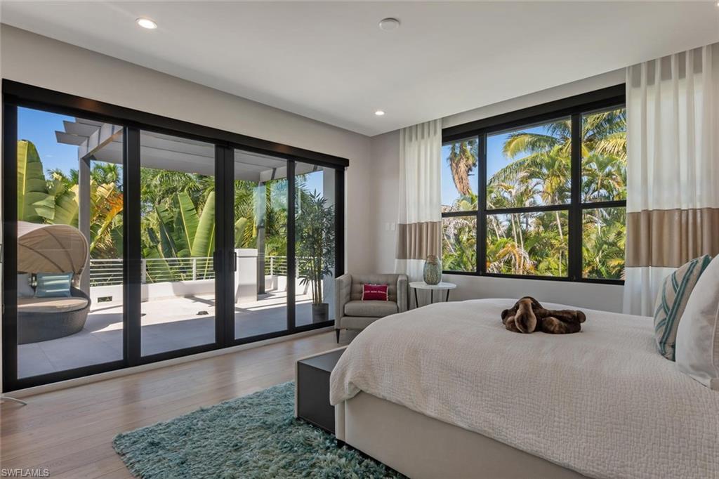 PARK SHORE - Residential