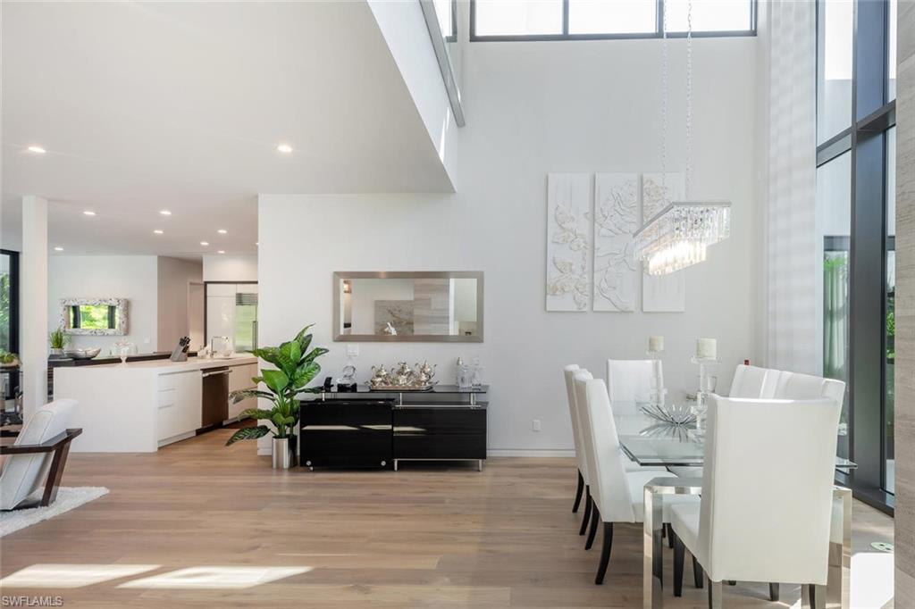 PARK SHORE - Residential