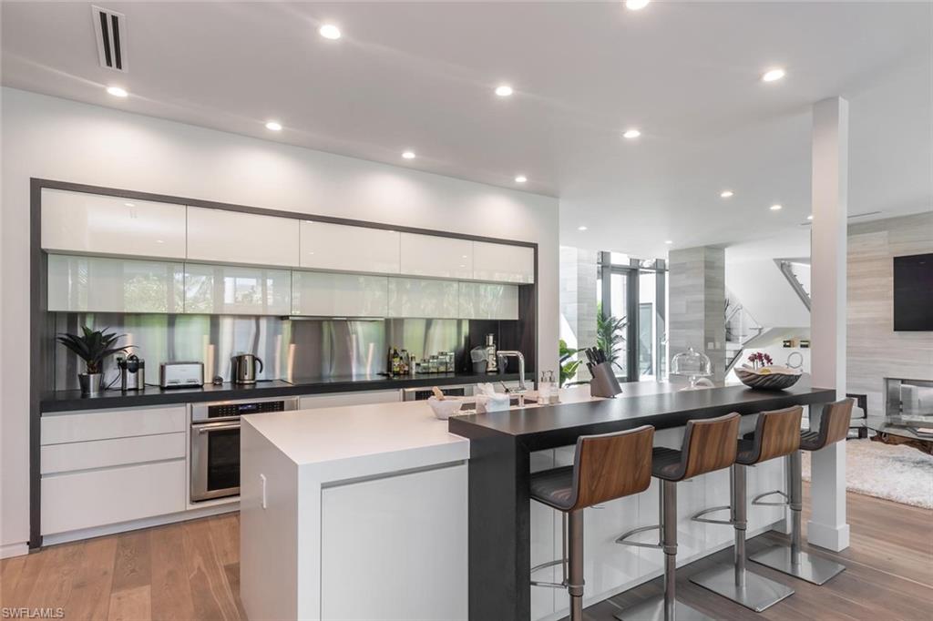 PARK SHORE - Residential