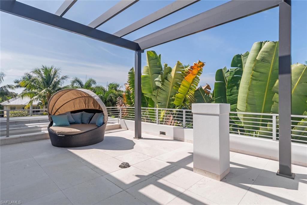 PARK SHORE - Residential