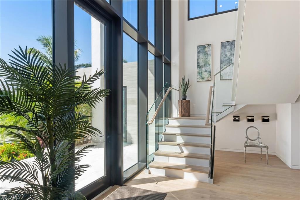 PARK SHORE - Residential