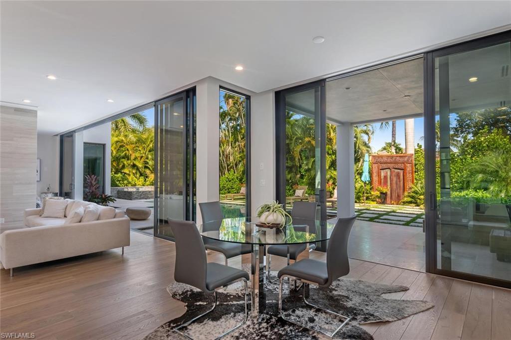 PARK SHORE - Residential