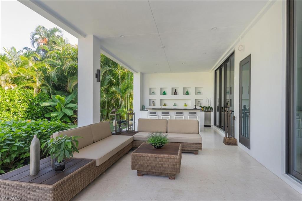 PARK SHORE - Residential