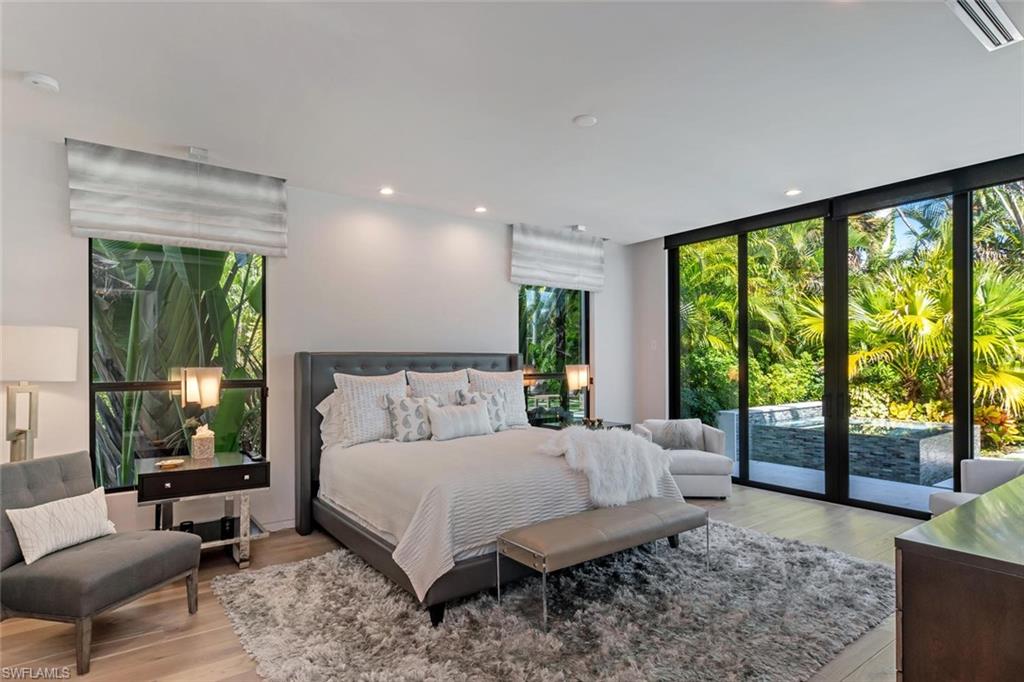 PARK SHORE - Residential