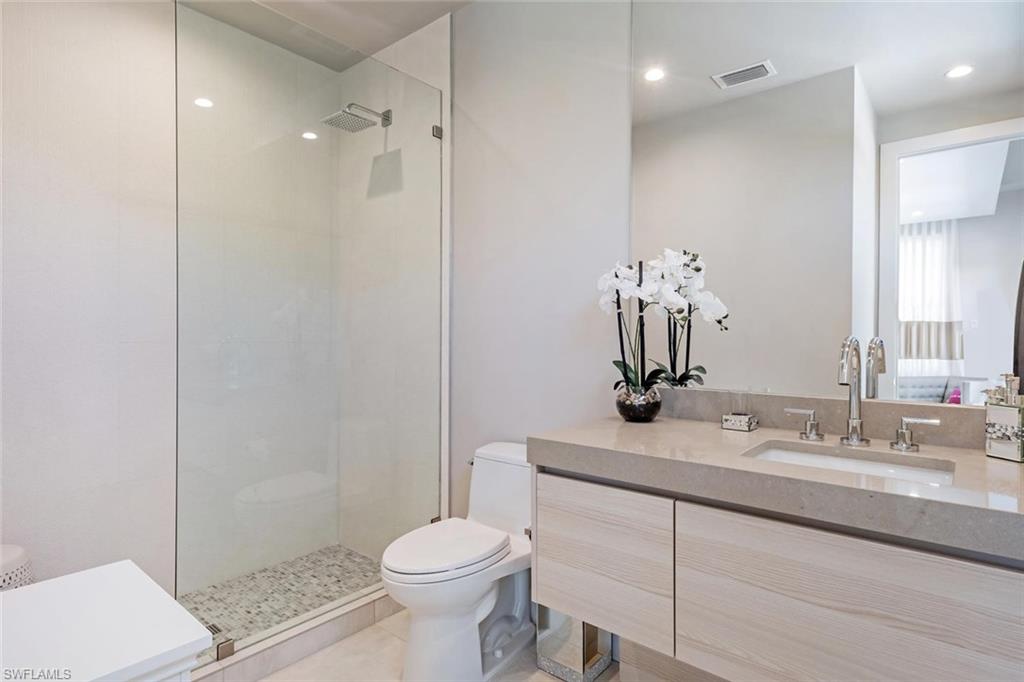 PARK SHORE - Residential