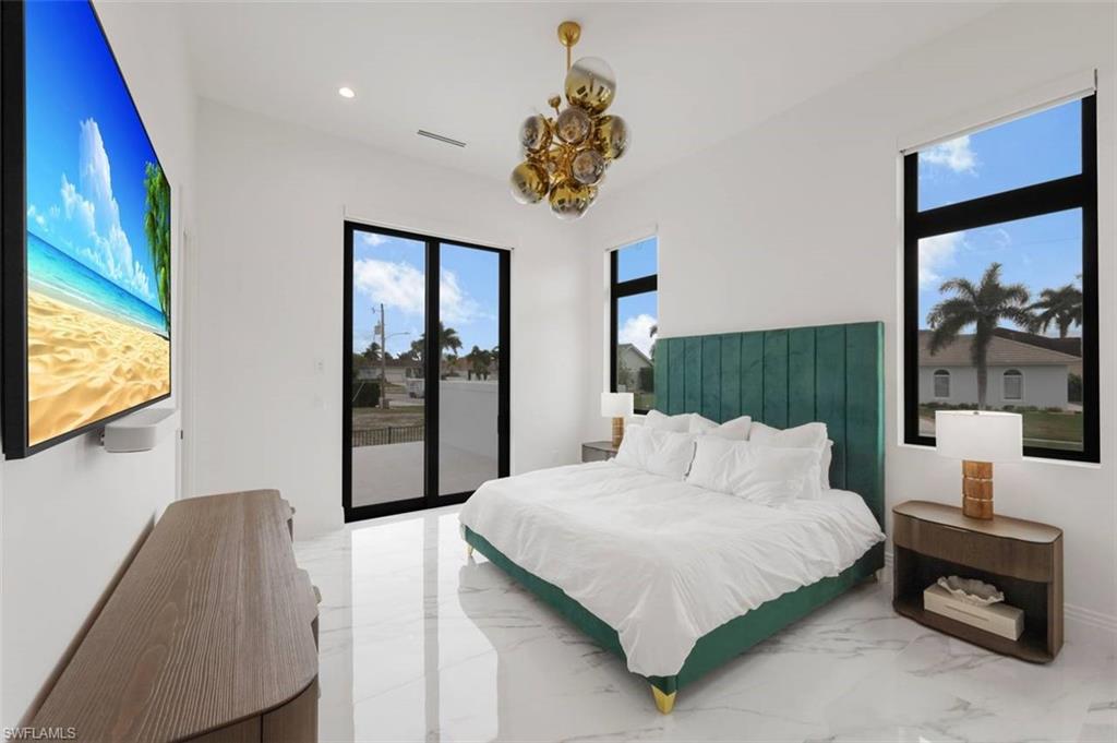 MARCO BEACH - Residential