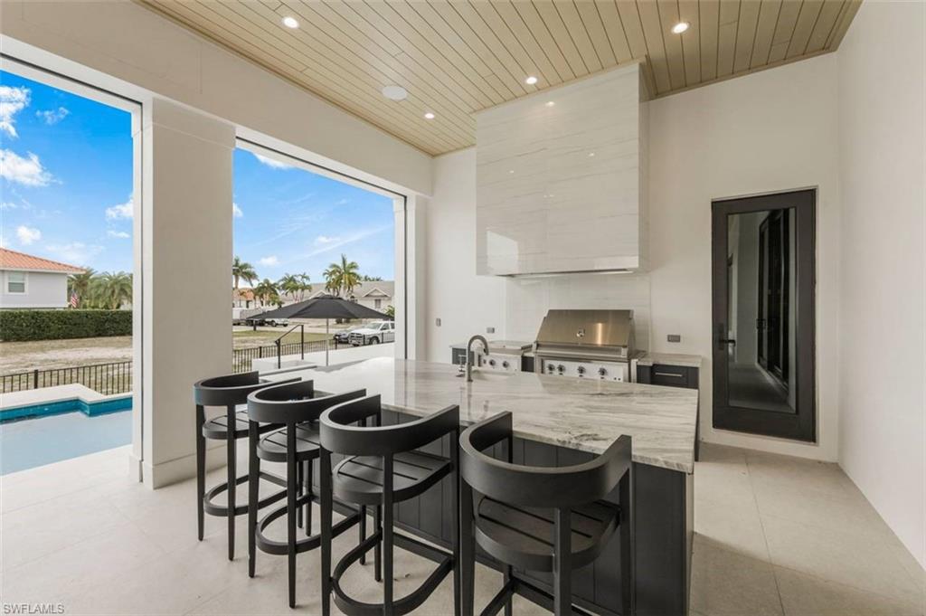 MARCO BEACH - Residential