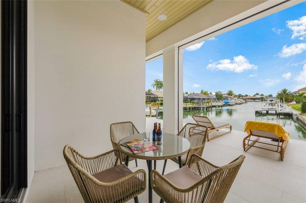 MARCO BEACH - Residential