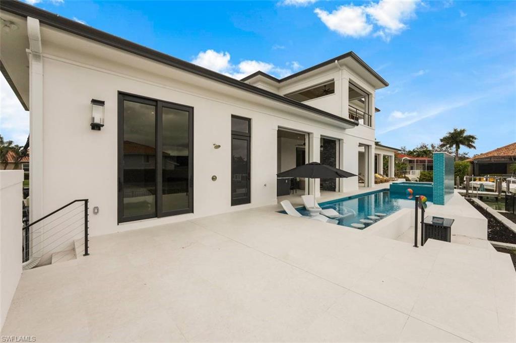 MARCO BEACH - Residential