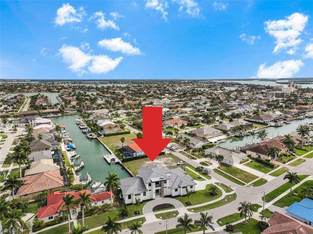 MARCO BEACH - Residential