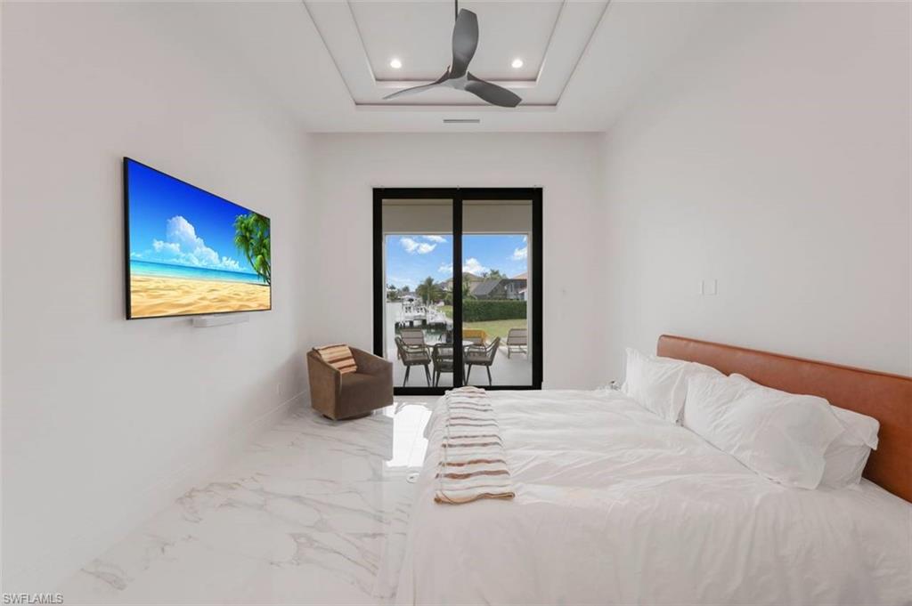 MARCO BEACH - Residential