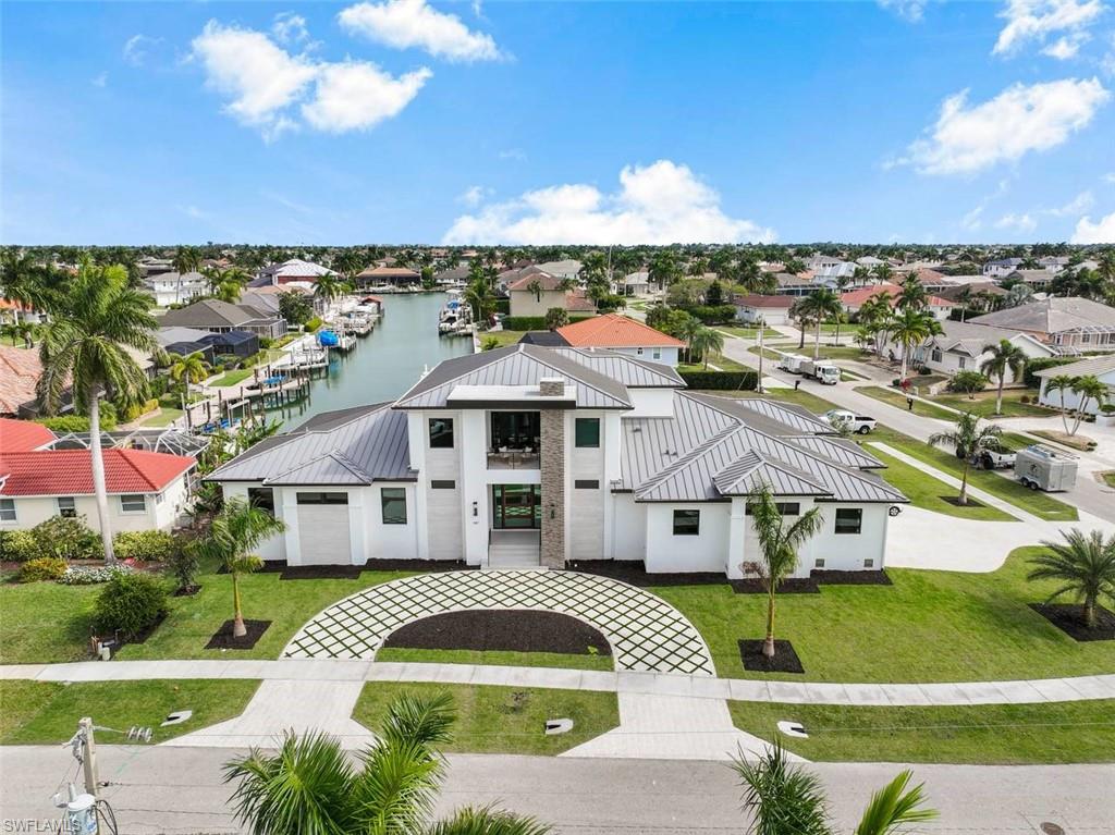 MARCO BEACH - Residential