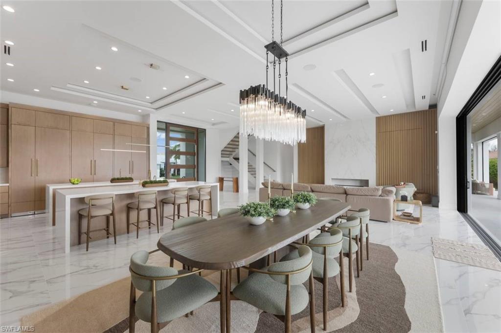 MARCO BEACH - Residential