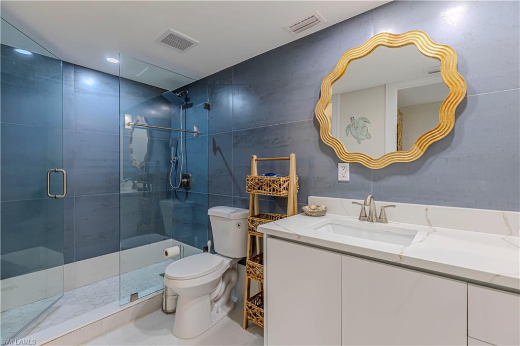 VANDERBILT TOWERS - Residential Lease