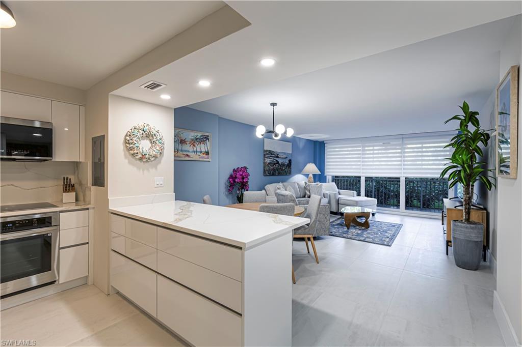 VANDERBILT TOWERS - Residential Lease