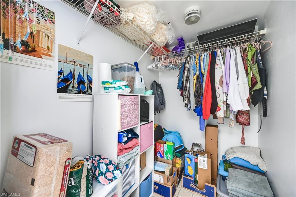 NAPLES SUNRISE - Residential