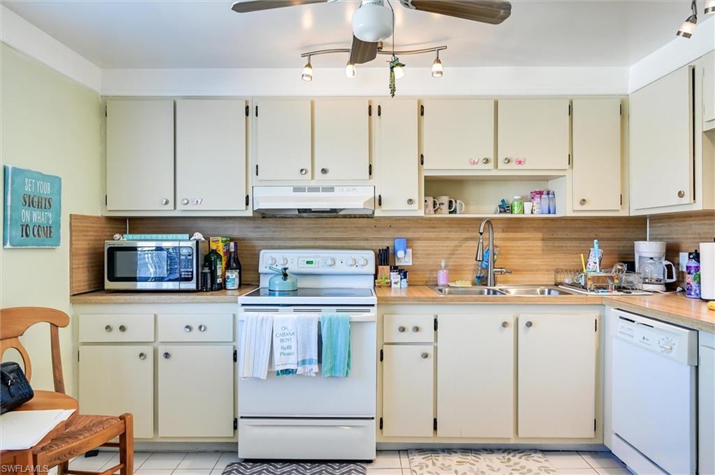 NAPLES SUNRISE - Residential