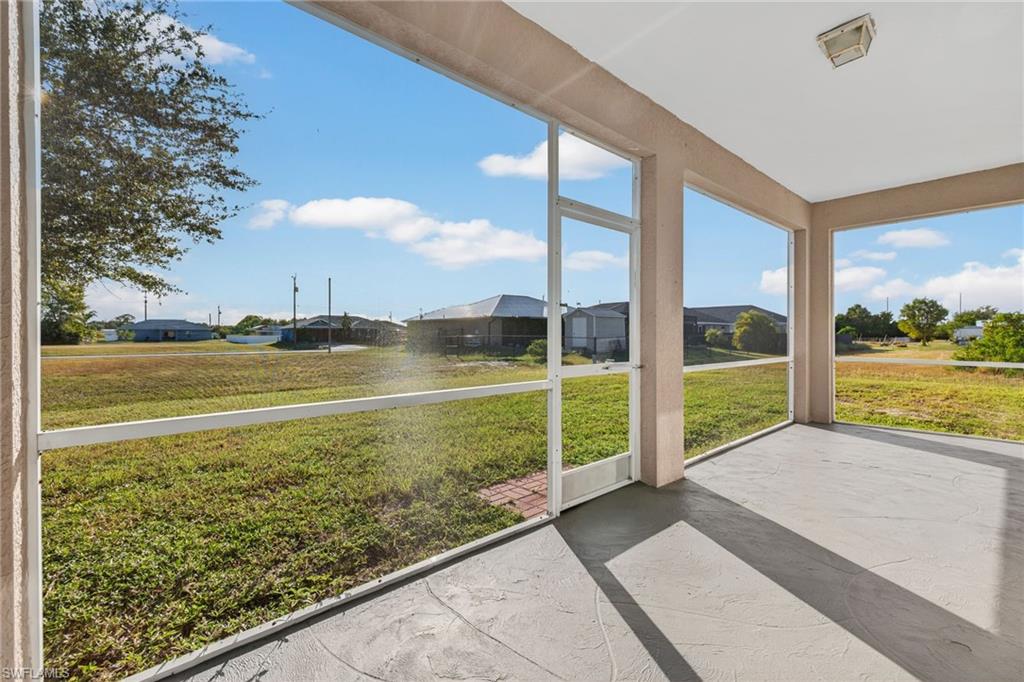 CAPE CORAL - Residential