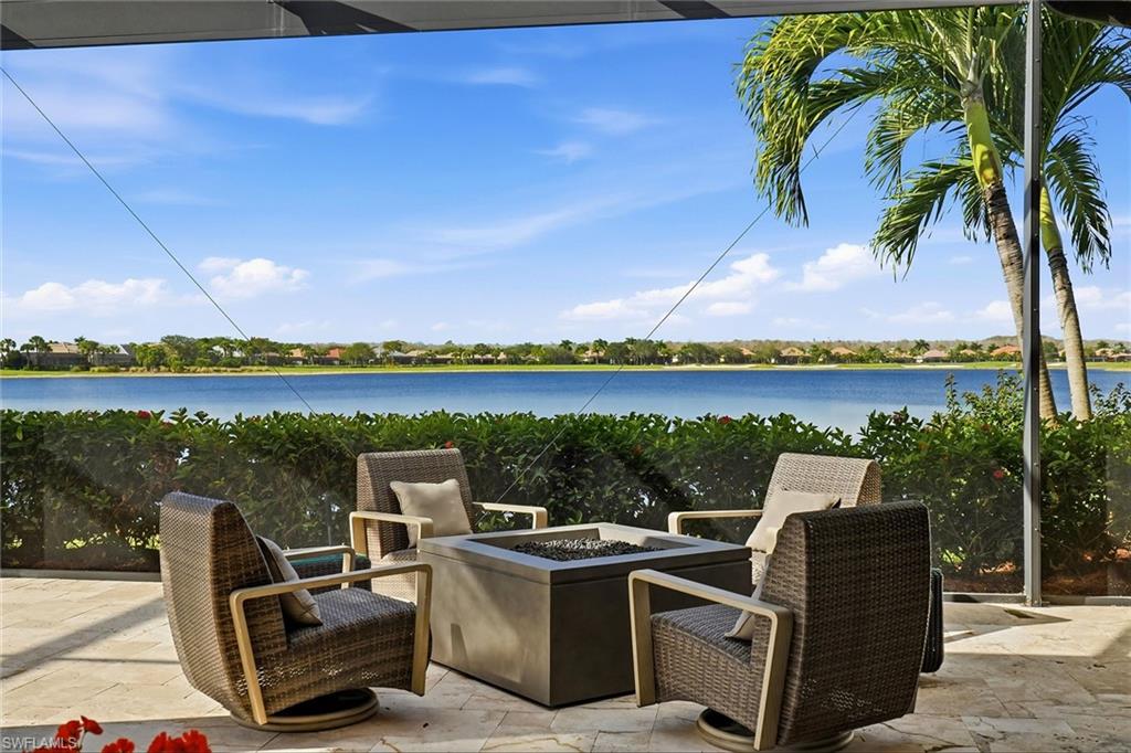 TWIN EAGLES - Residential